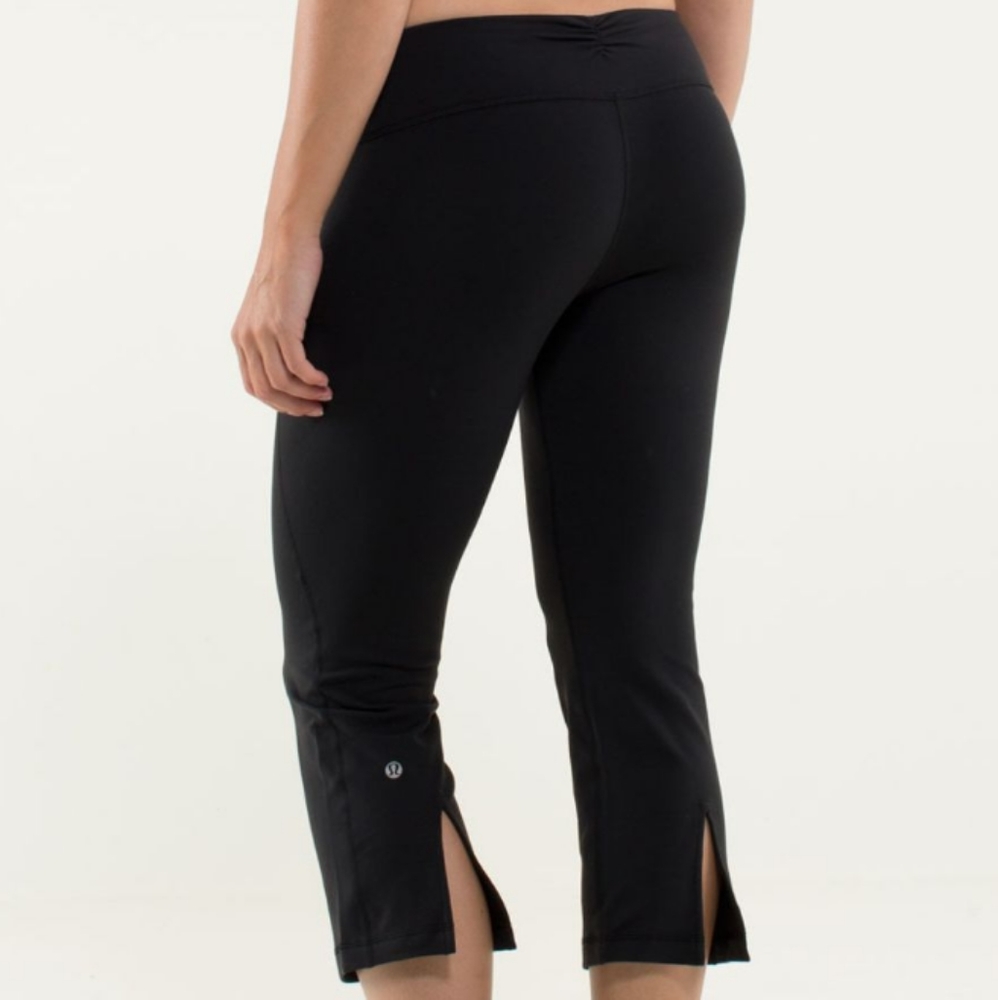 Lululemon Gather & Crow Crop